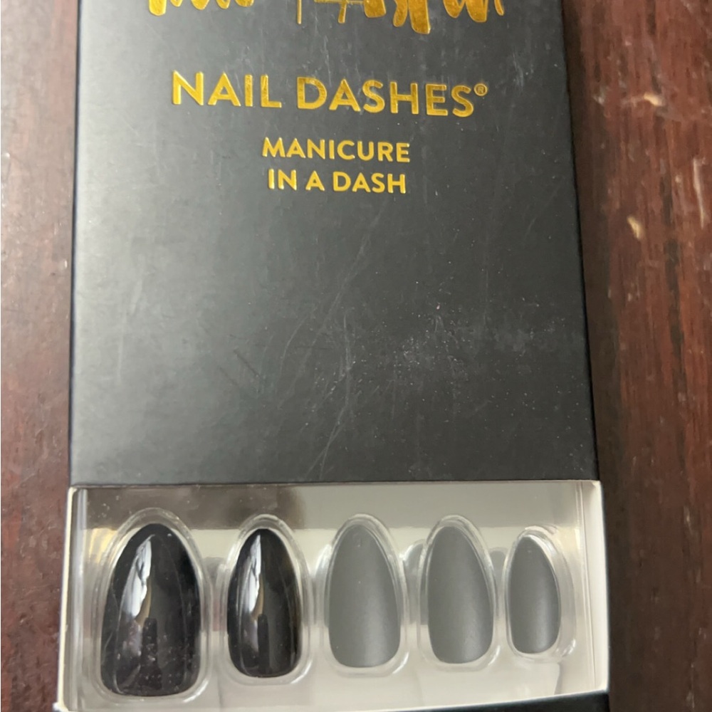 Black and Gray Set